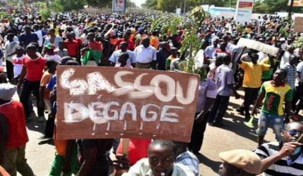 Sassou-Nguessou, le potentat local, est dénoncé régulièrement par l'opposition.