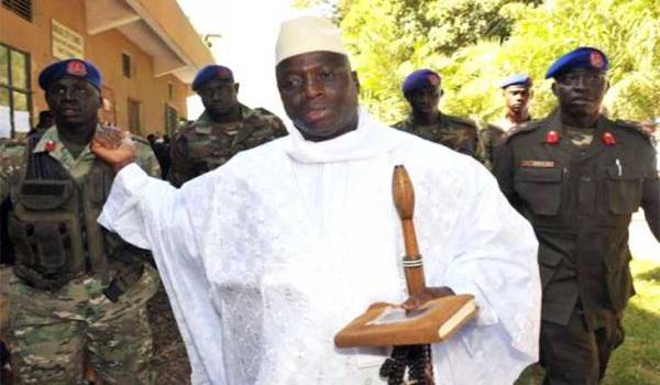 Yahya Jammeh ne veut pas quitter la présidence après avoir perdu l'élection présidentielle.