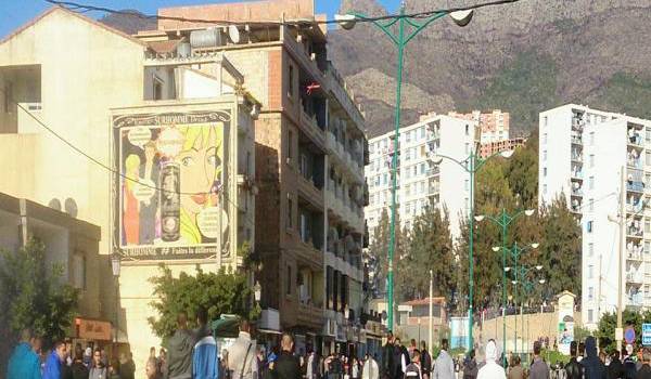 Pneus brûlés, barricades, Bejaia dans les émeutes.