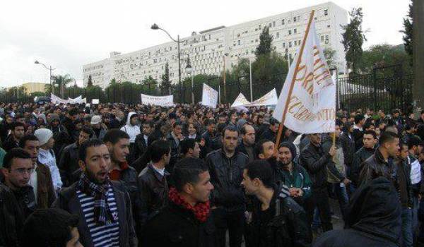 Une marche imposante a été organisée à Tizi-Ouzou contre l'insécurité. Photo Siwel Info.