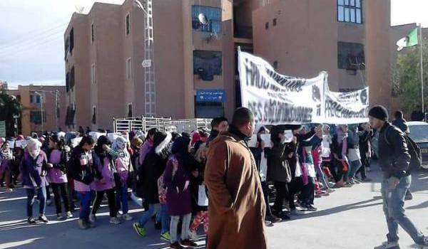 Les protestataires ont rappelé au ministre Boudiaf ses promesses.