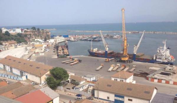 Port de Bejaia. Crédit photo : Mounir Outemzabt.