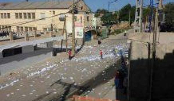 Des bureaux de vote ont été saccagés à Bouira, Sidi Ben Abbès, ...