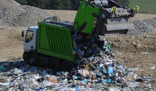 Les gros pollueurs passeront à la caisse, promet le gouvernement