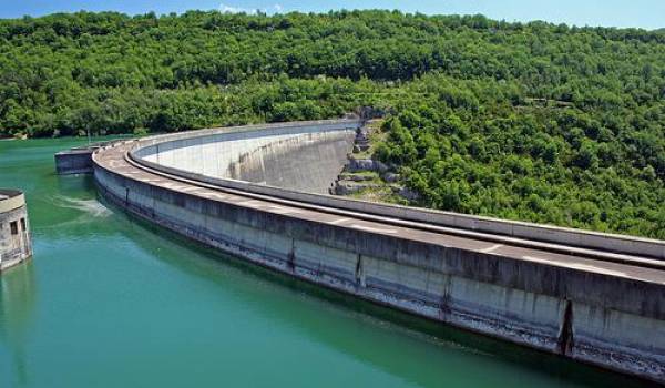 Le taux de remplissage des barrages est à 50 %