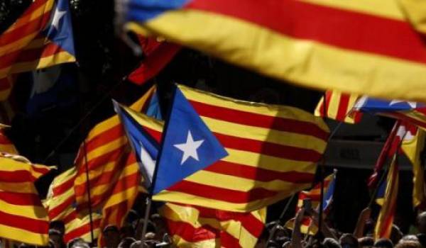 Les Catalans veulent organiser un référendum d'autodétermination en octobre.