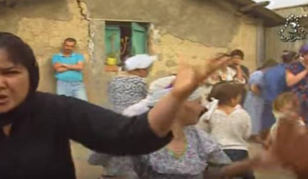 Reportage choquant de l'ENTV: les massacres des Algériens au service de Bouteflika