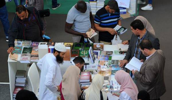 Le SILA d'Alger est devenu le forum du livre religieux, voire intégriste. 