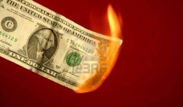 L’Algérie est en passe de perdre plusieurs dizaines de milliards de dollars en valeur. A qui la faute ?