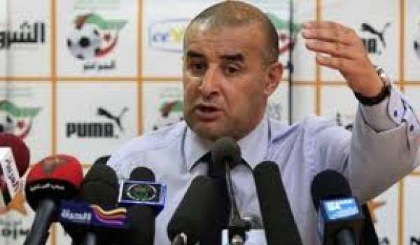 Abdelhak Benchikha remet sa démission