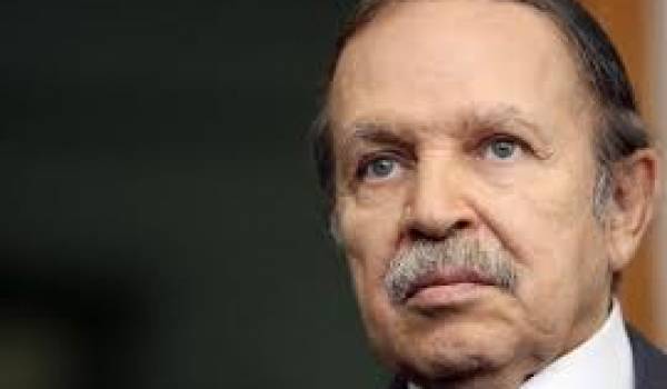 Après avoir organisé la paralysie politique, Bouteflika prépare 2012 aux islamistes.