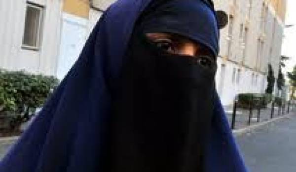 La burqa sera-t-elle interdite dans les lieux publics en Suisse ?