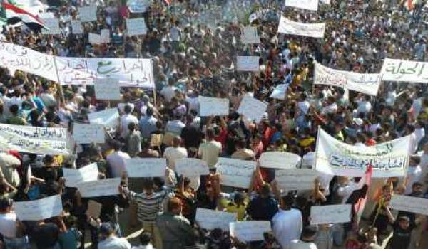 Homs poursuit ses manifestations contre le régime.