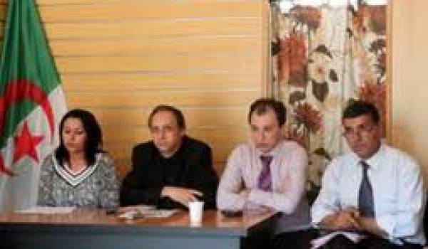 Des membres du bureau de Jil Jadid.