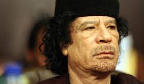 Quelle destination pour Mouammar Kadhafi et les siens ?