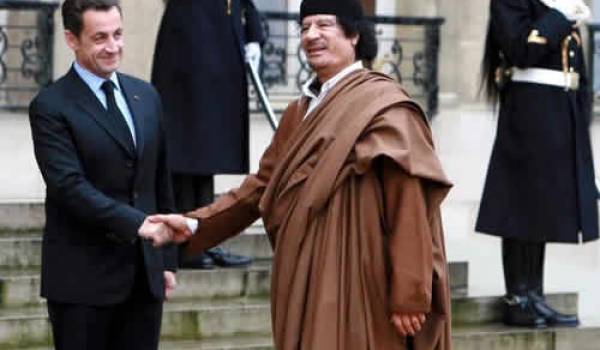Pour la France, "Kadhafi est fou"