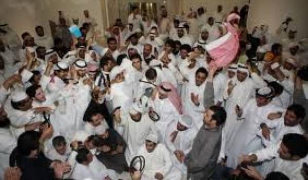 La scène politique koweïtienne est agité par un scandale de pot-de-vins.