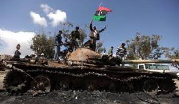 Libye : Tunis reconnaît le CNT et les rebelles avancent vers Tripoli