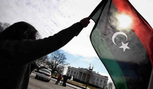 Libye: les rebellent gagnent du terrain à l'ouest, bombardements sur Tripoli