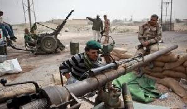Les affrontements armés gagnent le sud de la Libye