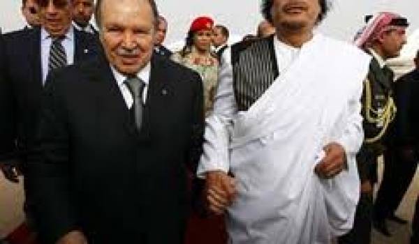 Bouteflika et Kadhafi.