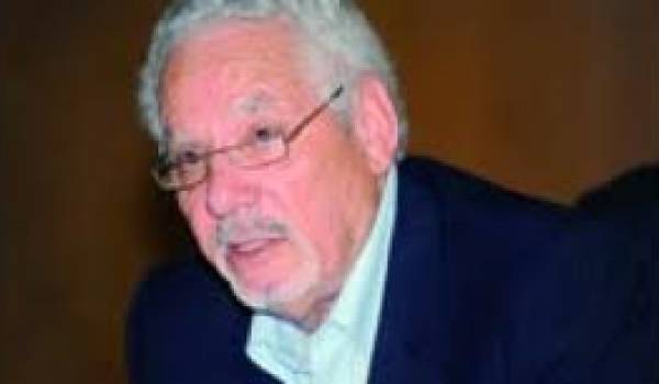 Khaled Nezzar, ancien membre du HCE et général à la retraite.