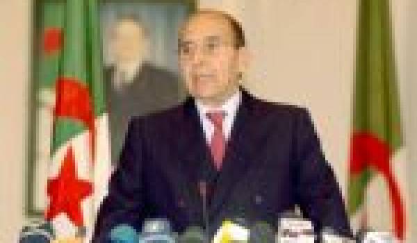Zerhouni  contedit Bouteflika : "Non, nous n'avons pas échoué !"