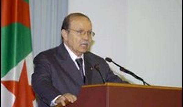Ce matin au Palais des Nations d'Alger :  Bouteflika fait un discours creux