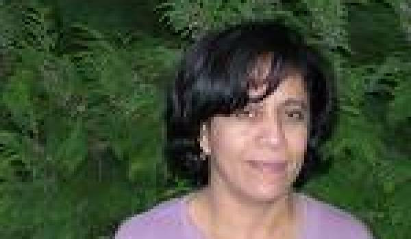 Algérie: Licenciement abusif de Mme Cherifa Kheddar, présidente de l’association Djazairouna