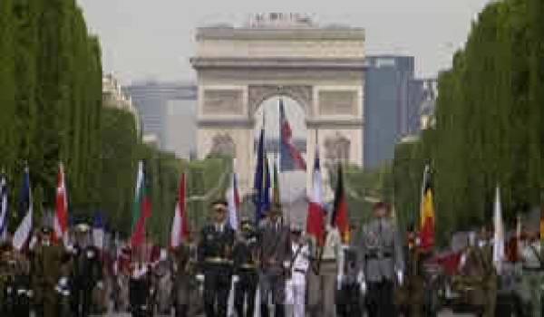 Des Camerounais nous écrivent : « Faire défiler nos soldats sur les Champs-Elysées est une insulte »