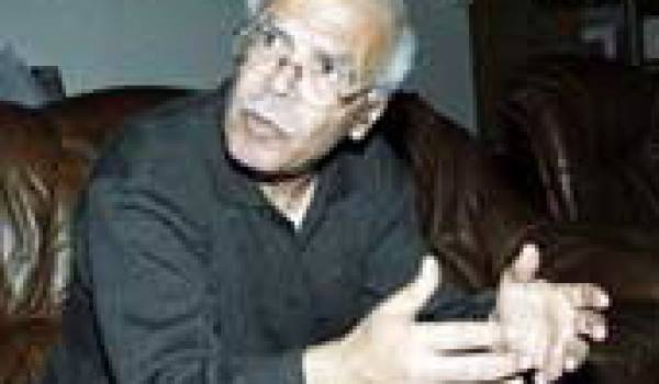 Hommage à Hachemi Cherif secrétaire général du MDS