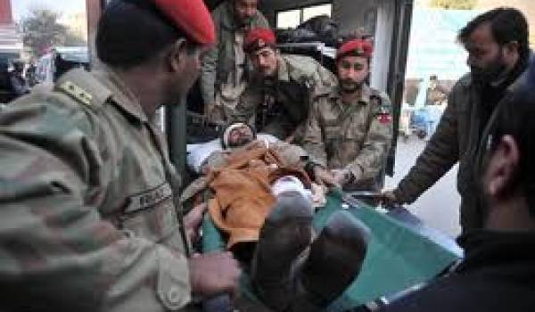 Pakistan : un attentat fait une cinquantaine de mort et plus de 100 blessés