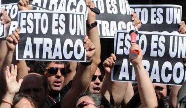 Espagne : Manifestations spontanées contre la rigueur