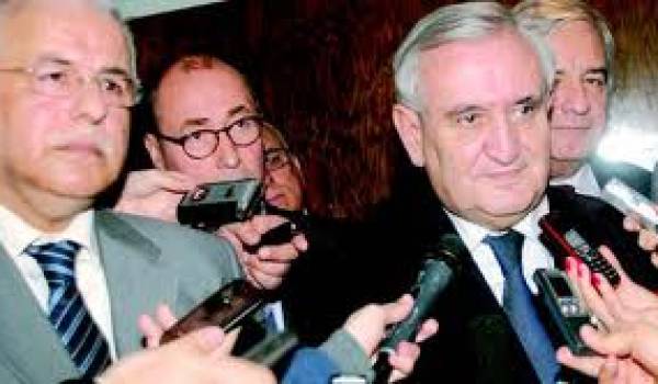 Algérie-France : les dossiers Total, Renault et Lafarge toujours pas réglés