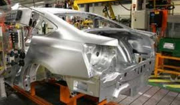 Le projet de l'usine Renault avance à petit pas.